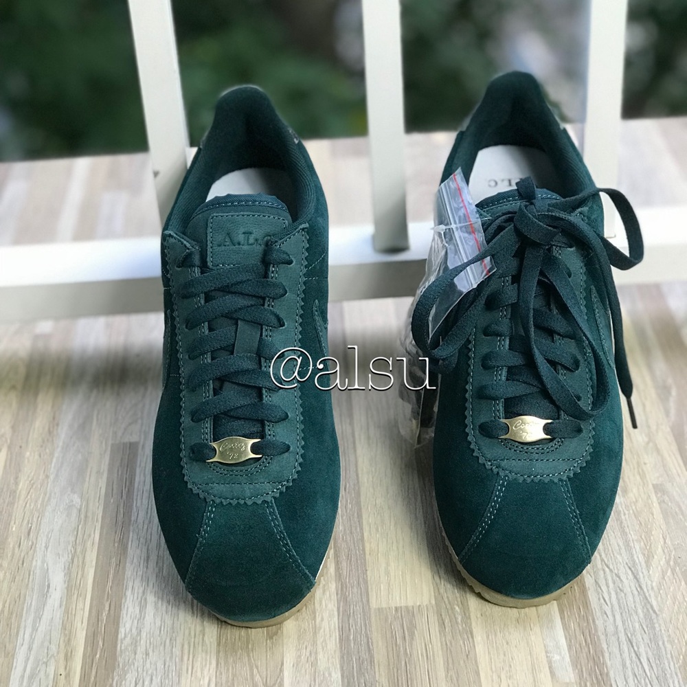 NWT Nike Classic Cortez ALC Prem Midnight Spruce W - Picture 7 of 8
